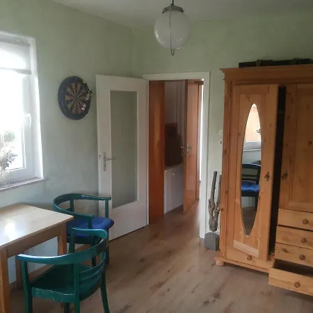 Apartment Gartenzimmer Mit Strassenbahn Zu Dom Und Messe *