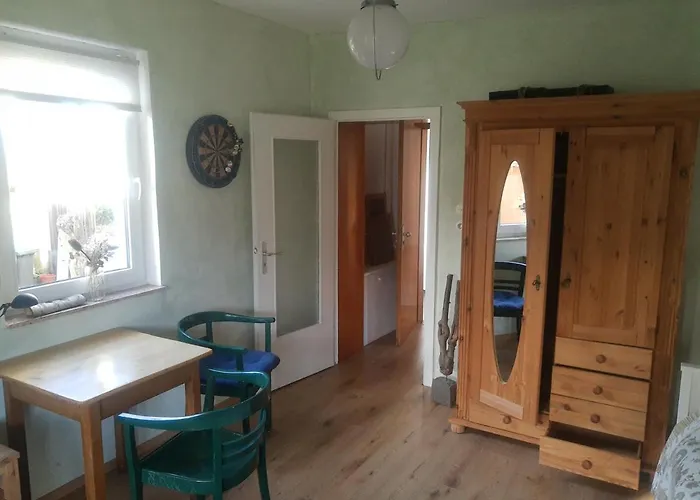 Lägenhet Gartenzimmer Mit Strassenbahn Zu Dom Und Messe *